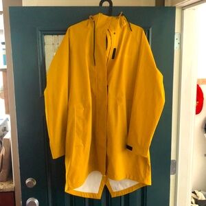 Women’s IceWear raincoat/rain jacket size XL